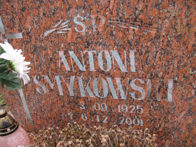 Antoni Smykowski 1925 Dygowo - Grobonet - Wyszukiwarka osób pochowanych